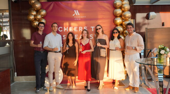 İZMİR MARRIOTT BAŞARILARLA DOLU 5. YILINI KUTLADI