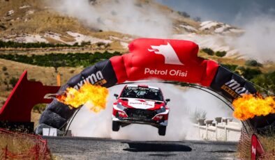 KAPADOKYA RALLİSİNDE ZAFERİN ADI YİNE  KEREM KAZAZ!